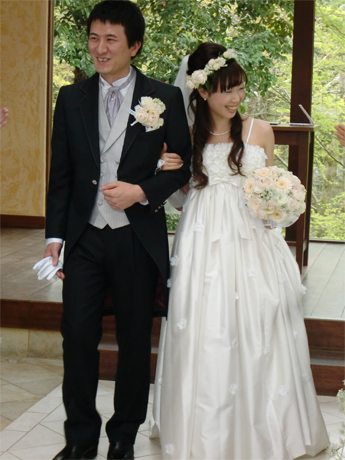 お花のウェディングドレスの結婚式 Hoshi Dress And Wedding オーガニックコットンのオーダーウェディングドレス 大阪市西区
